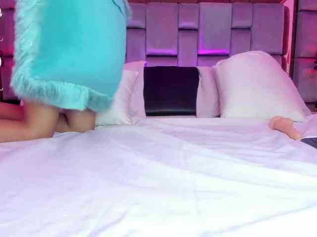 AshleyBlair webcam