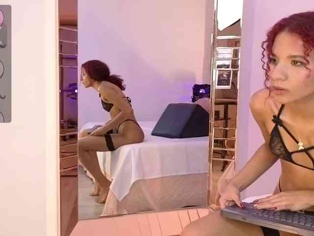 AshleyBlair webcam