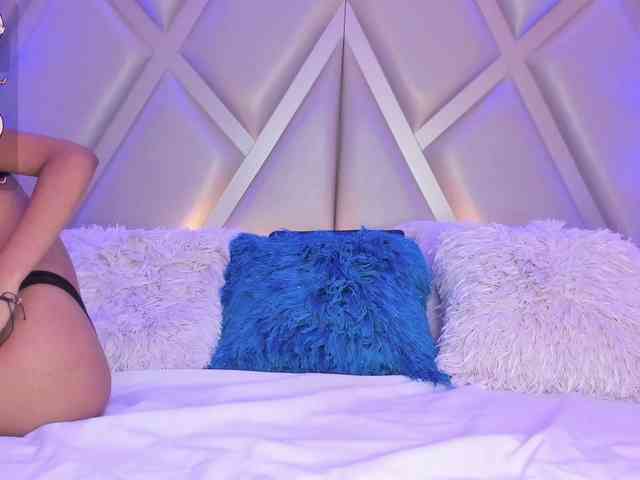 AshleyBlair webcam