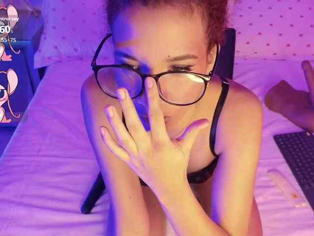 AshleyBlair webcam