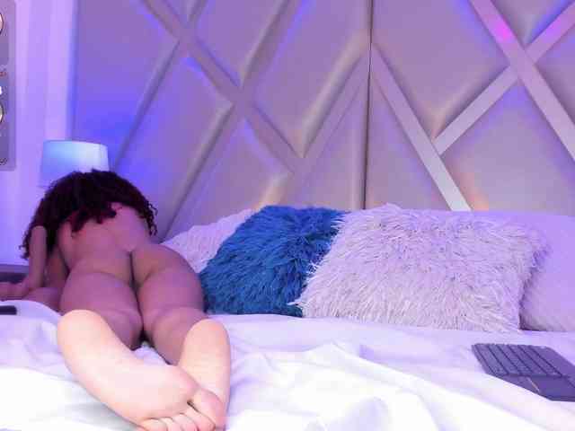 AshleyBlair webcam