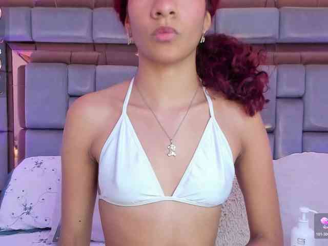 AshleyBlair webcam