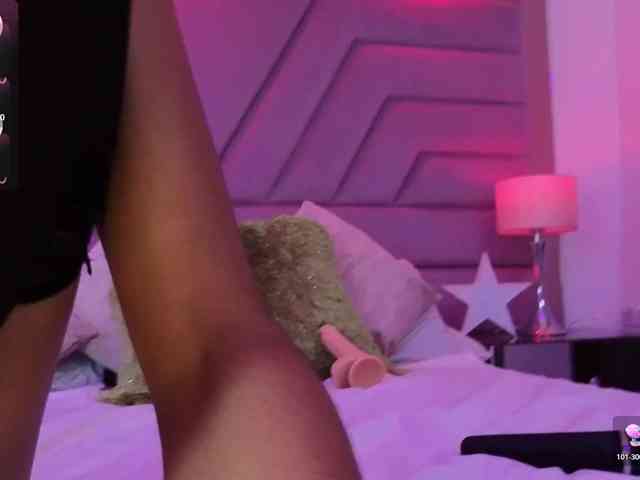 AshleyBlair webcam