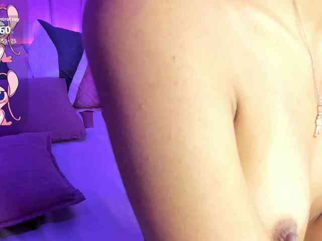 AshleyBlair webcam