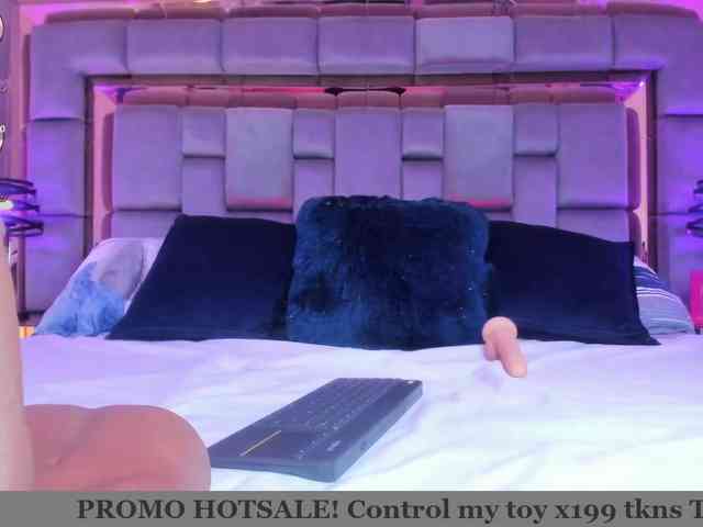 AshleyBlair webcam