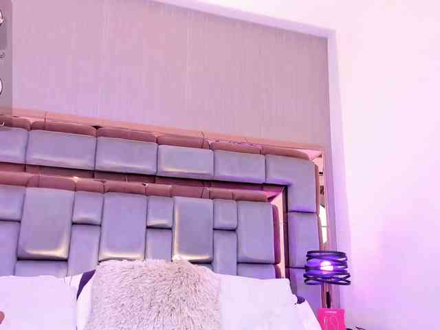 AshleyBlair webcam