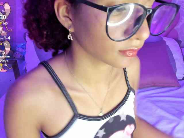 AshleyBlair webcam