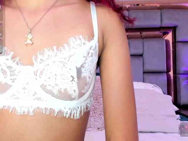 AshleyBlair webcam