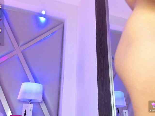 AshleyBlair webcam