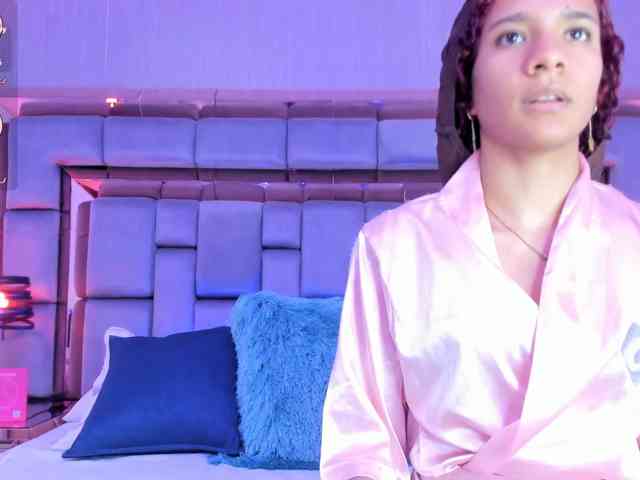 AshleyBlair webcam