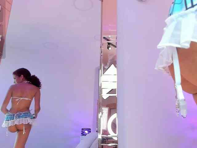 AshleyBlair webcam