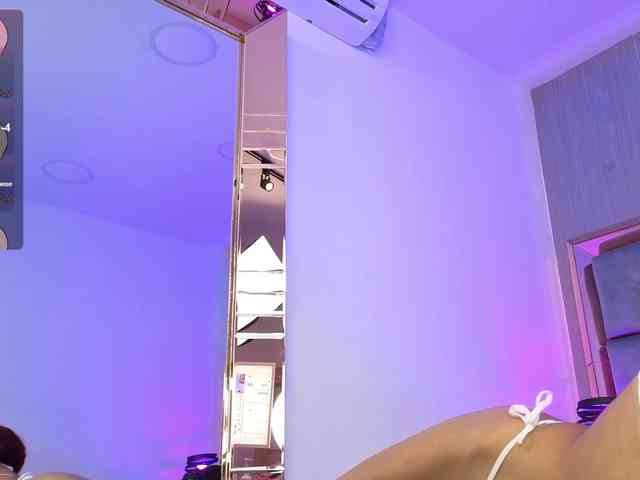 AshleyBlair webcam