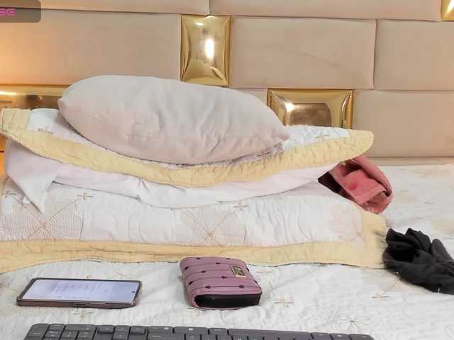 AngelineStone Live Cam on BongaCams
