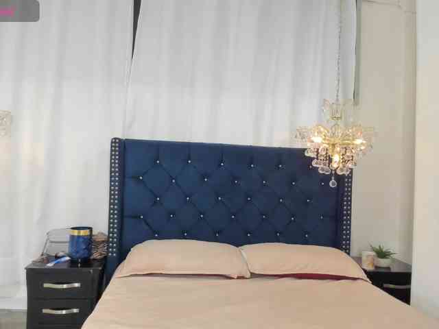 AngelineStone webcam