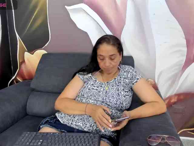 AngelineStone webcam