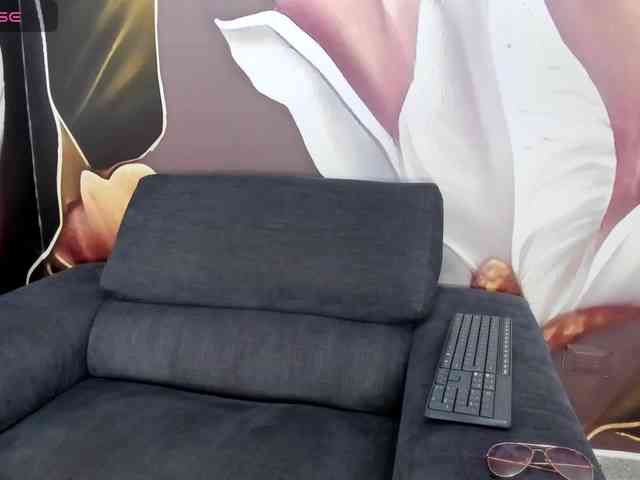 AngelineStone webcam