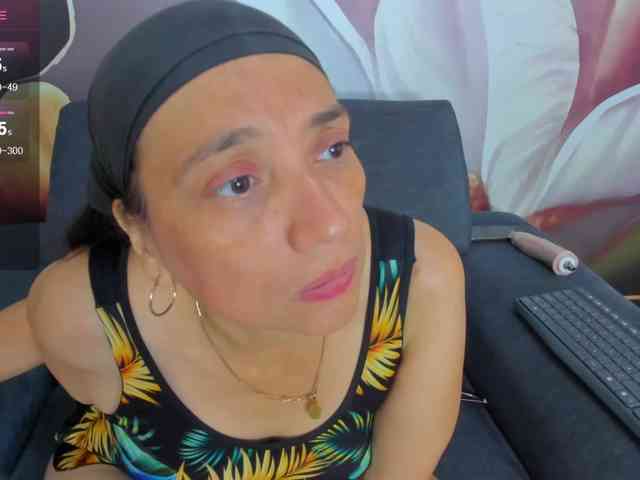 AngelineStone webcam