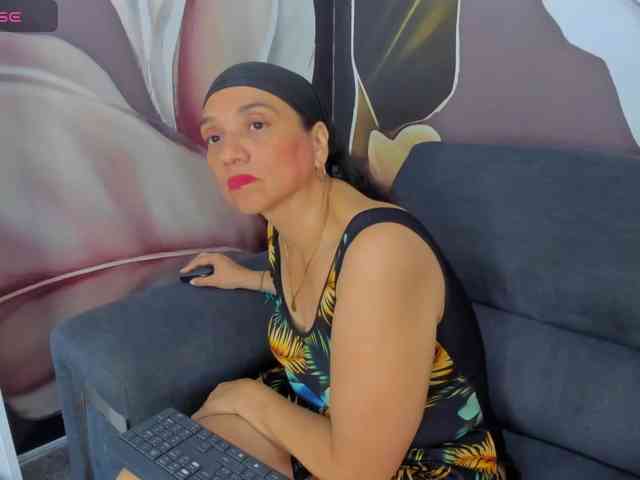 AngelineStone webcam