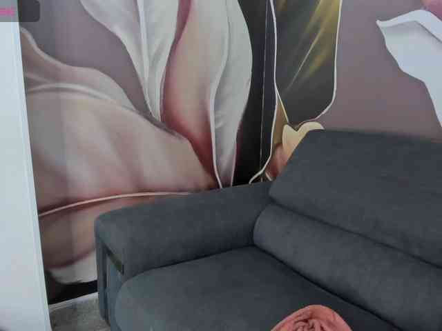 AngelineStone webcam