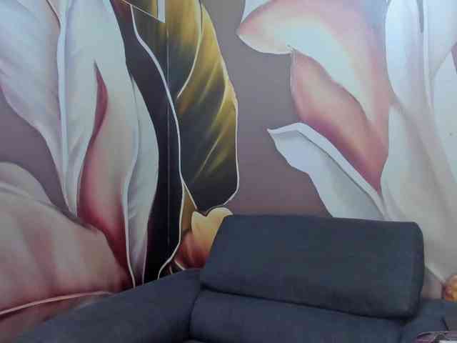 AngelineStone webcam