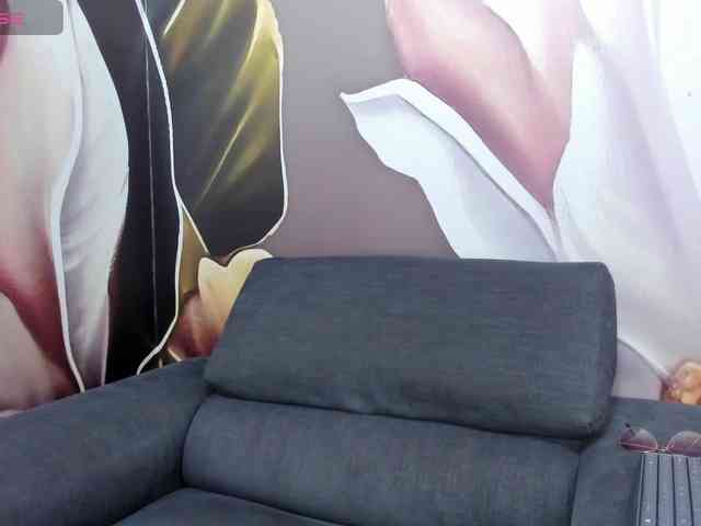 AngelineStone webcam