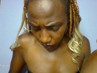 Cremecara's Live Webcam