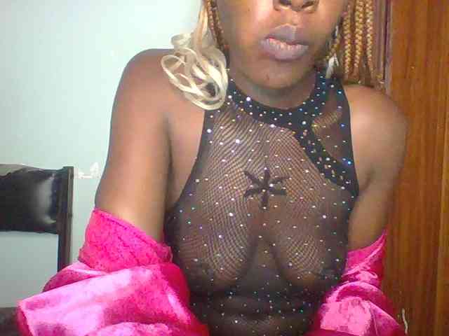 Cremecara webcam
