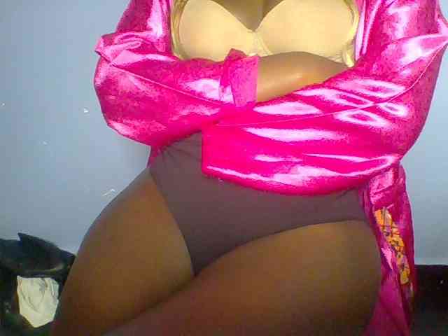 Cremecara webcam