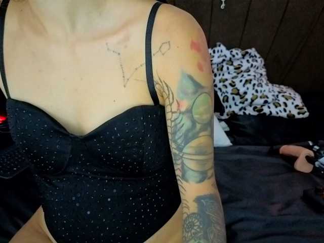 MissVeronicaW live cam on BongaCams
