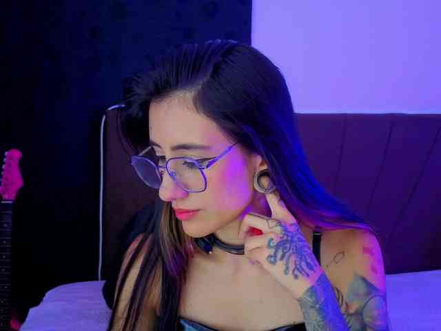 MissVeronicaW webcam