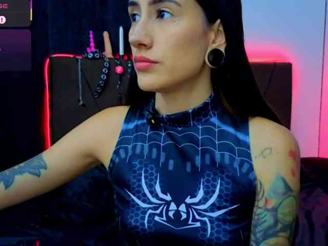 MissVeronicaW webcam