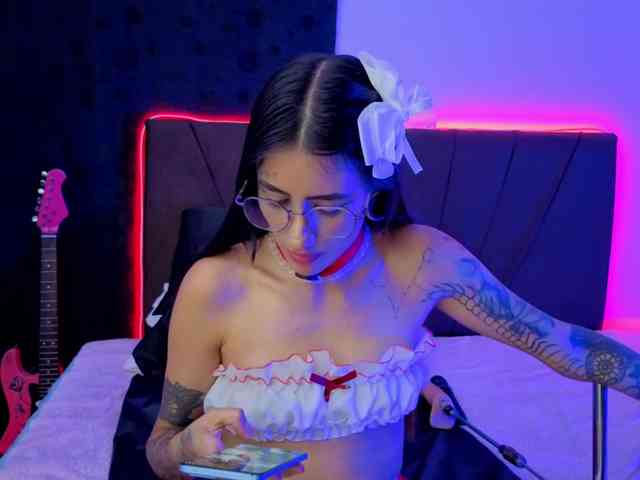 MissVeronicaW MissVeronicaW