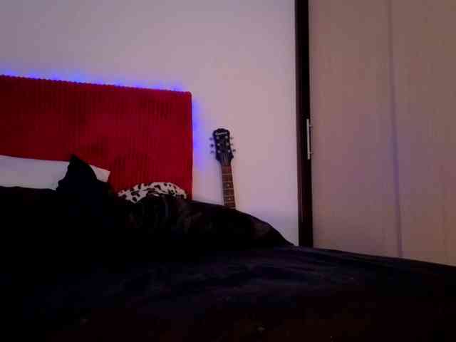 MissVeronicaW webcam