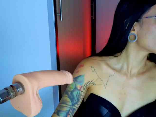 MissVeronicaW webcam