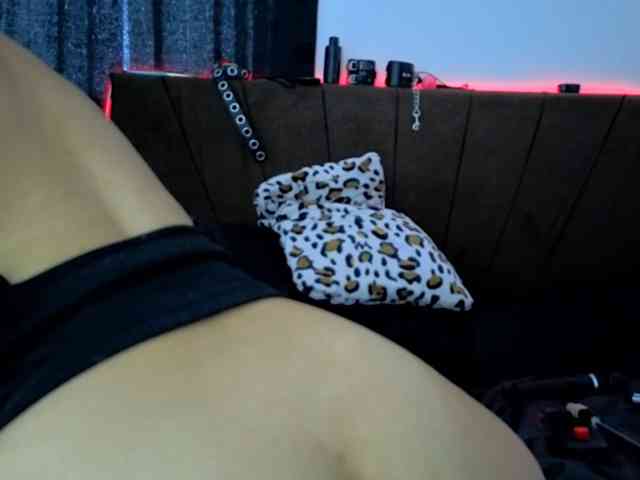 MissVeronicaW webcam