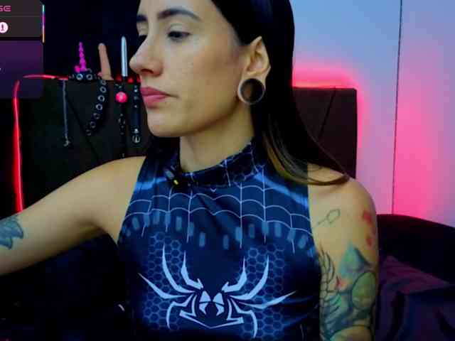 MissVeronicaW webcam