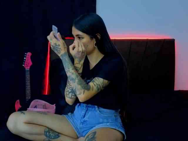 MissVeronicaW webcam