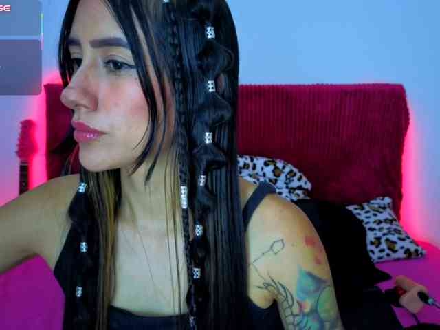MissVeronicaW MissVeronicaW