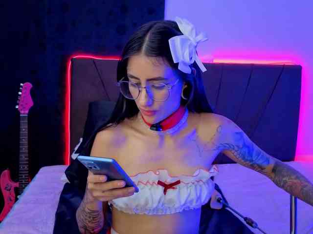 MissVeronicaW MissVeronicaW