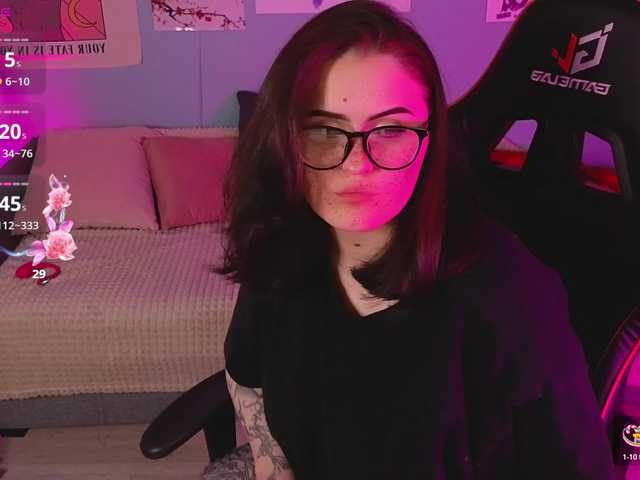 DarkSh1ne's BongaCams show and profile