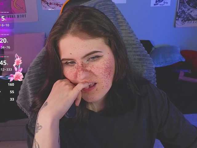 DarkSh1ne's BongaCams show and profile