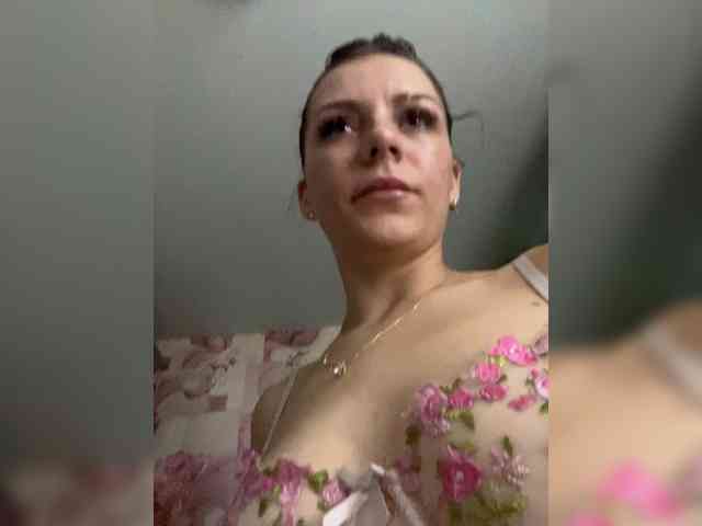 BlackKittyX webcam