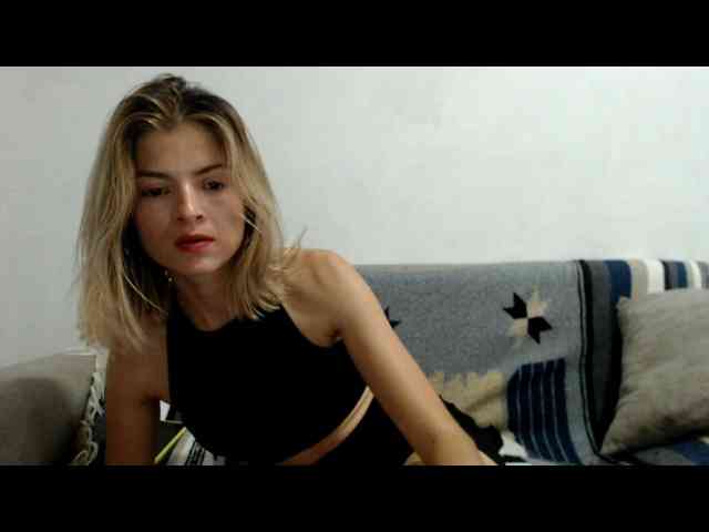 Modelo: sophieharpe01