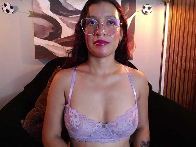 GagingBriana live cam on BongaCams