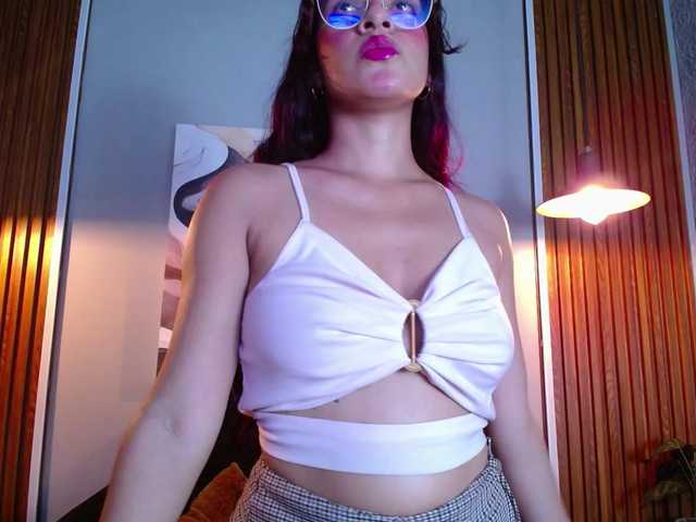 GagingBriana live cam on BongaCams