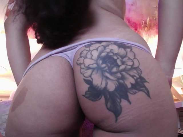 GagingBriana live cam on BongaCams
