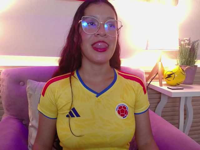GagingBriana live cam on BongaCams