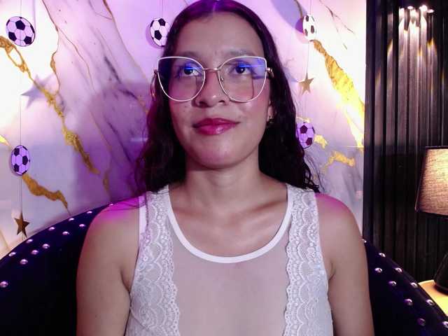 GagingBriana live cam on BongaCams