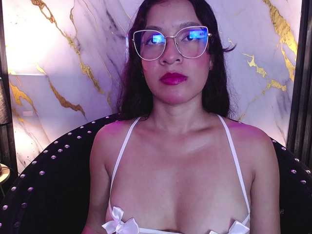 GagingBriana live cam on BongaCams