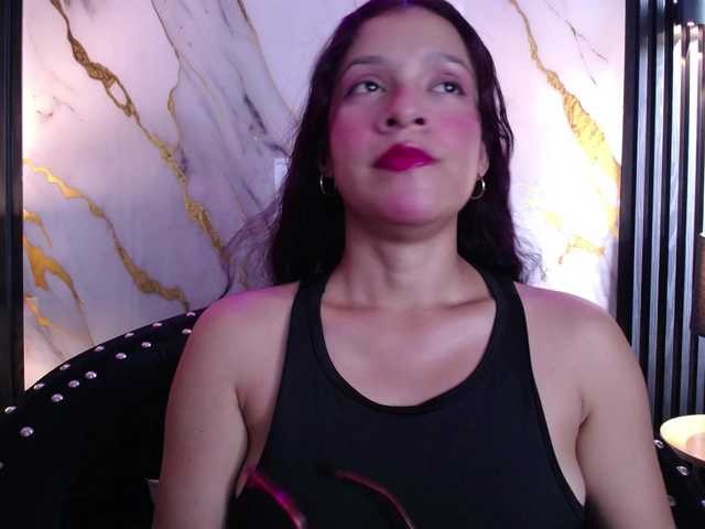 GagingBriana live cam on BongaCams